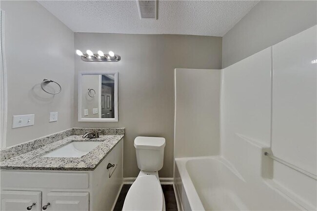 Building Photo - 573 Grandview Cir