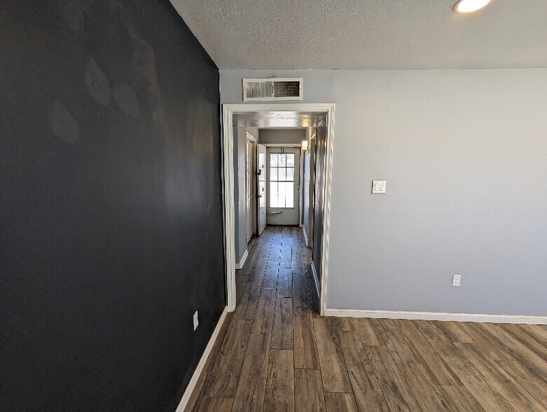 Building Photo - 1420 Glenwood Ave