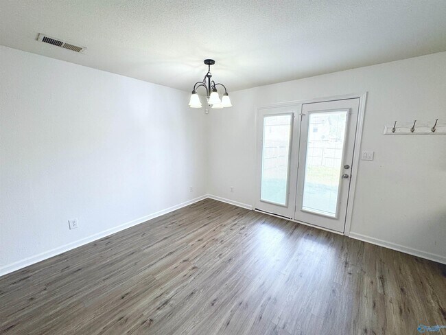 Building Photo - 202 Sagebrook Dr