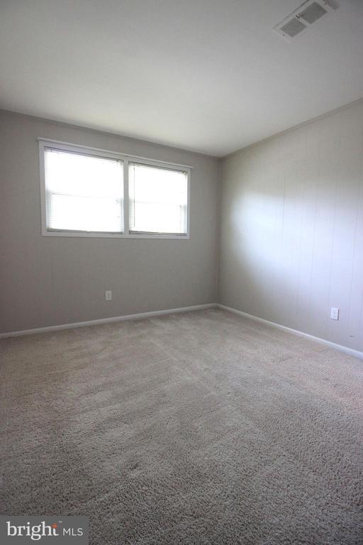 Building Photo - 6211 Duntley Ct