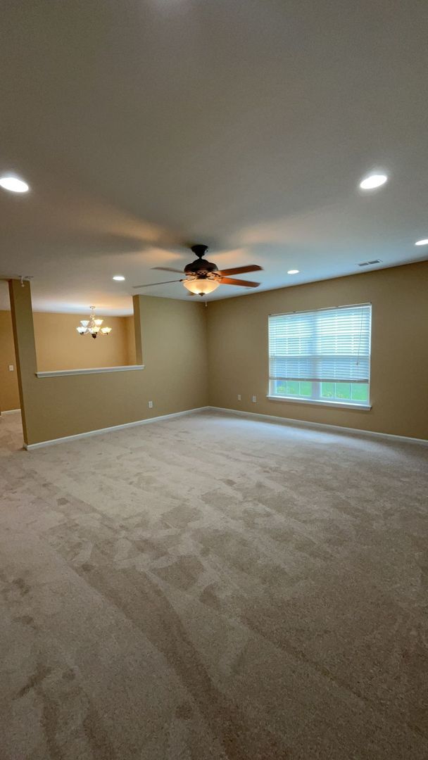Building Photo - 135 Wildberry Ln