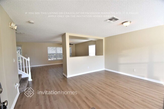 Building Photo - 16930 Sunrise Vista Dr