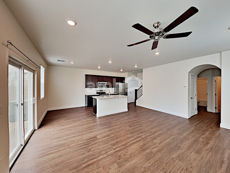 Building Photo - 1479 Garden Swing Ave