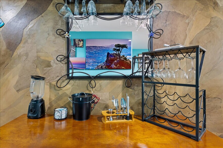 Building Photo - 16 S Nashville Ave