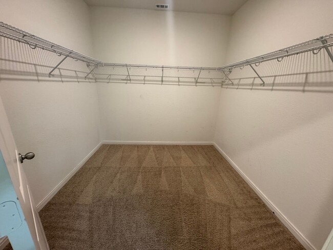Building Photo - Spacious 4 Bedroom 3 Full Bath home in the Liberte Community!