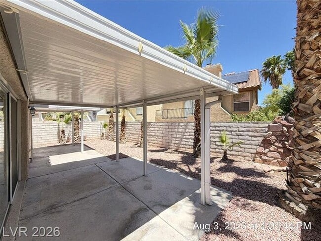 Building Photo - Beautiful Home with Private Balcony, Fireplace & Granite Kitchen