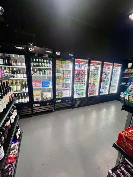 Building Photo - 770 Claughton Island Dr