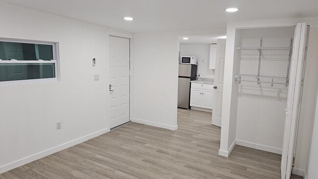 Building Photo - 1111 N 63rd Ave