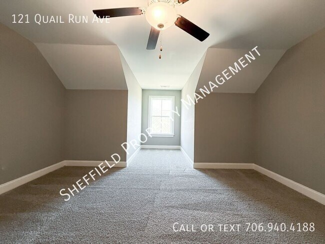 Building Photo - 121 Quail Run Ave