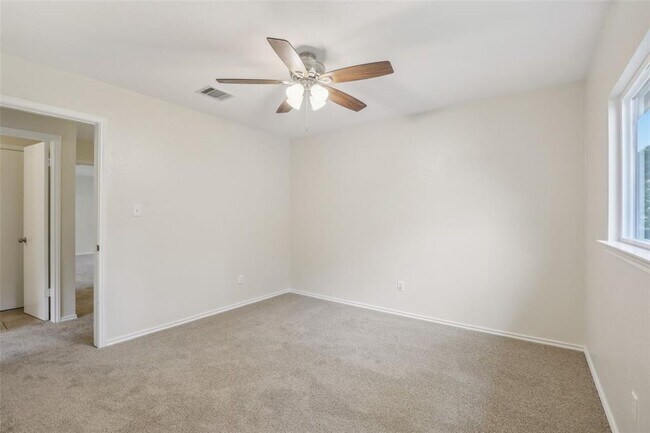 Building Photo - Great 4-Bedroom Home For Rent In South Austin