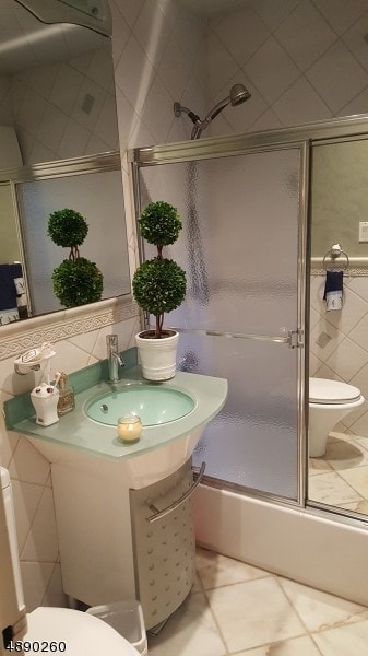 Building Photo - 448 River Rd