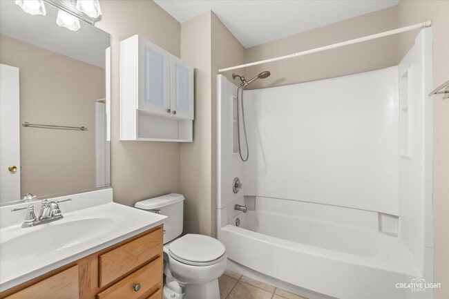 Building Photo - 3018 Coastal Dr