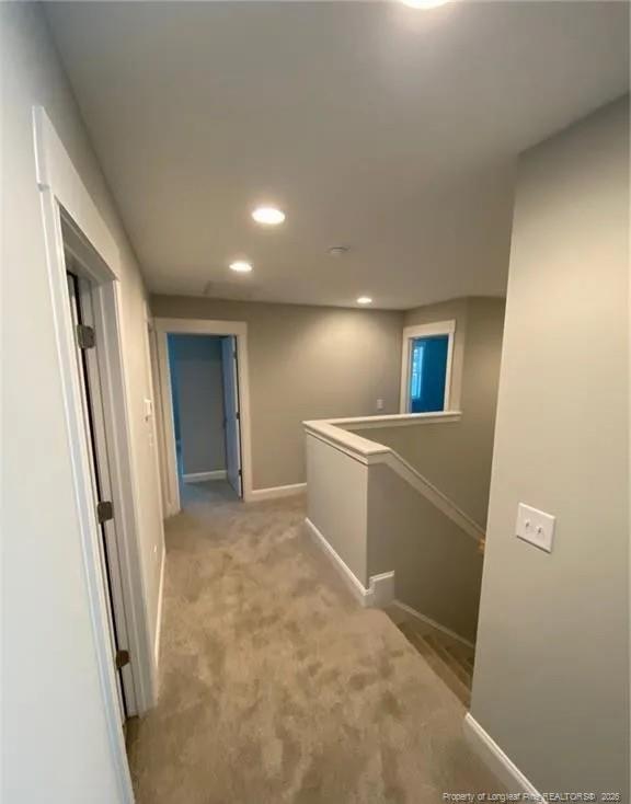 Building Photo - 735 Blue Bird Dr