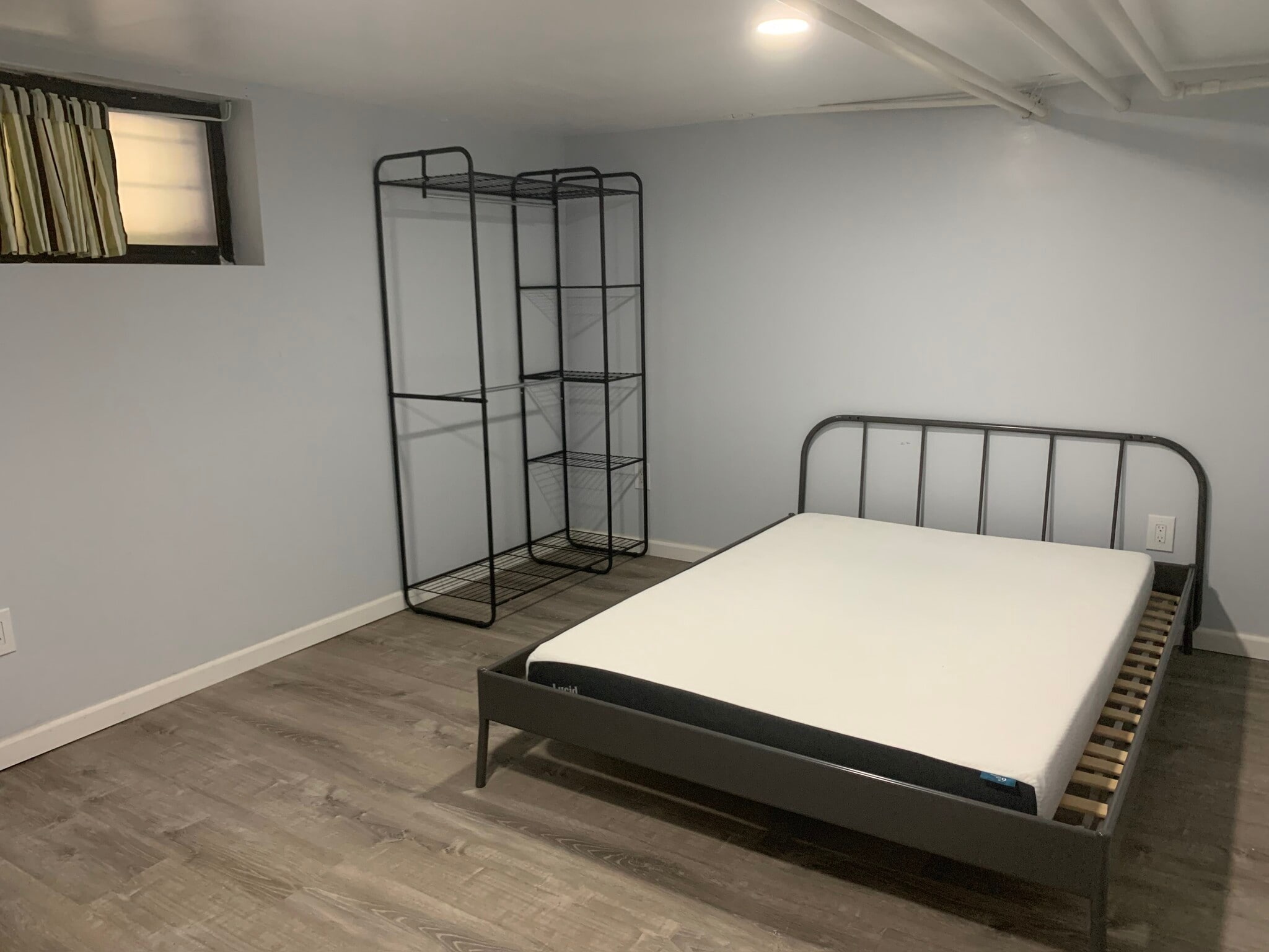 Building Photo - 5632 Beacon St