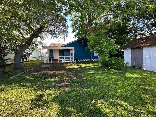 Building Photo - 5407 Menard Ave