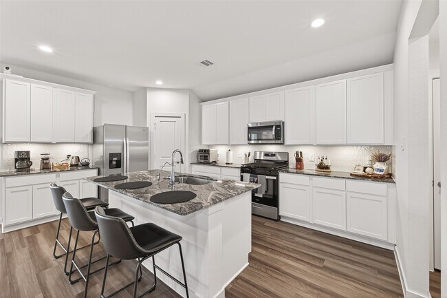 Building Photo - 31319 Kenswick Grove Ln