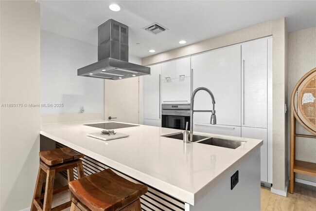 Building Photo - 1445 16th St