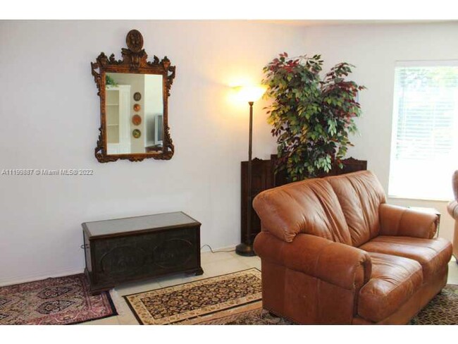 Building Photo - 2845 Granada Blvd