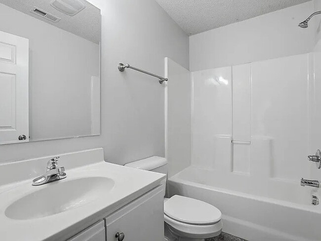 Building Photo - Earn Wealth While Leasing - Like a Homeowner - Lease to Own