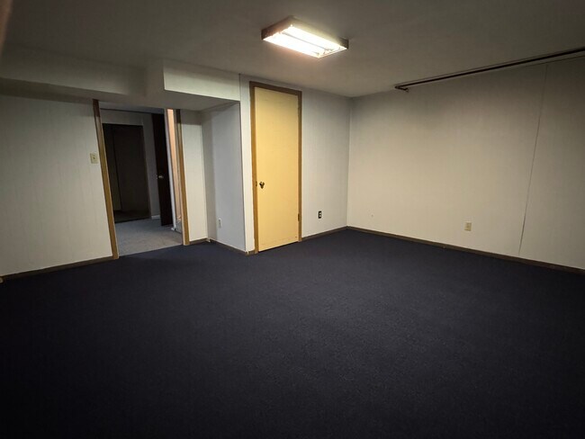 Building Photo - 2339 E Aloma St