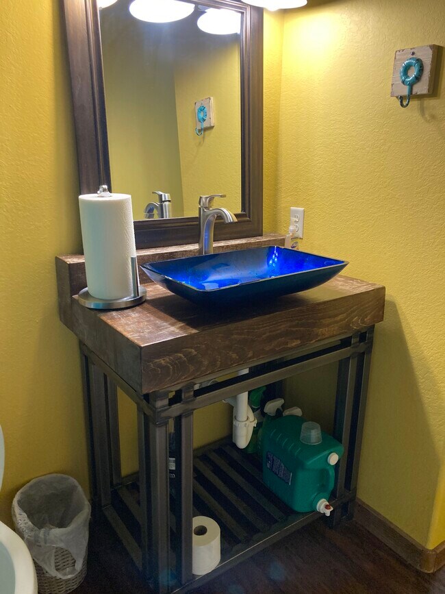 Building Photo - 13391 Sunny Slope Rd