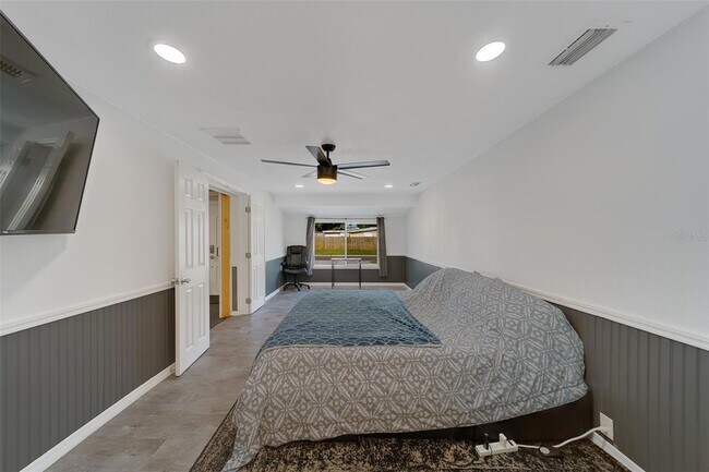 Building Photo - 7849 86th Way N