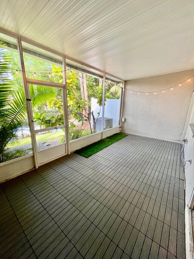 Building Photo - 643 Vallance Way NE