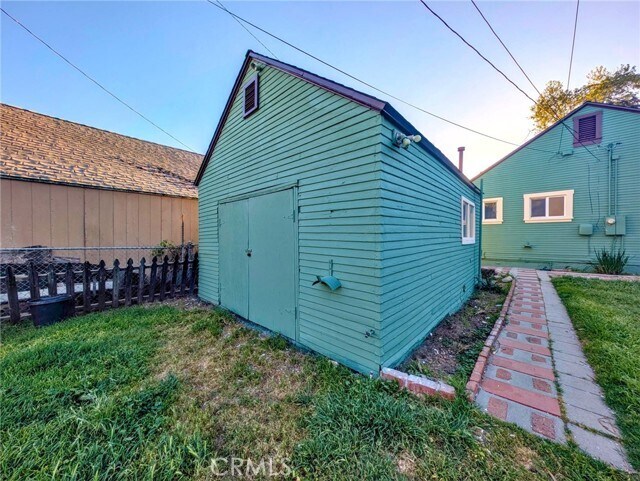 Building Photo - 2731 N Pershing Ave