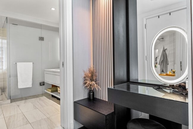 Building Photo - 150 Seaport Blvd