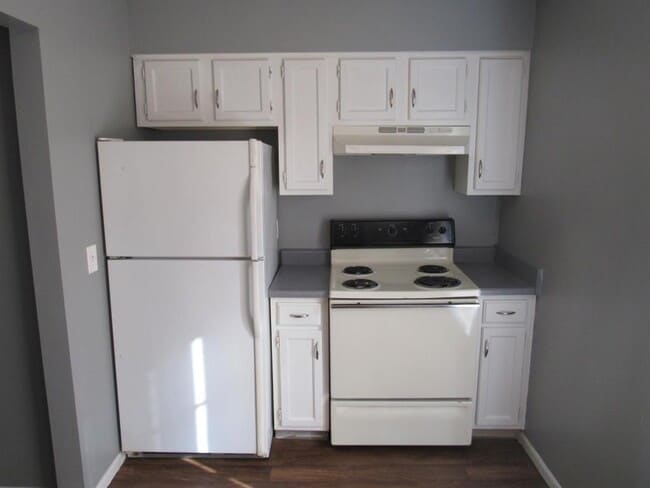 Building Photo - 8705 Countryshire Lane - Unit #1