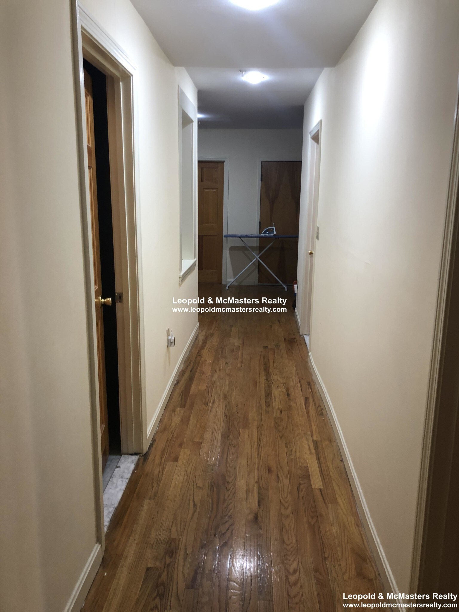 Building Photo - 1402 Beacon St