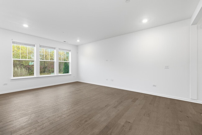 Building Photo - 2666 Martini St