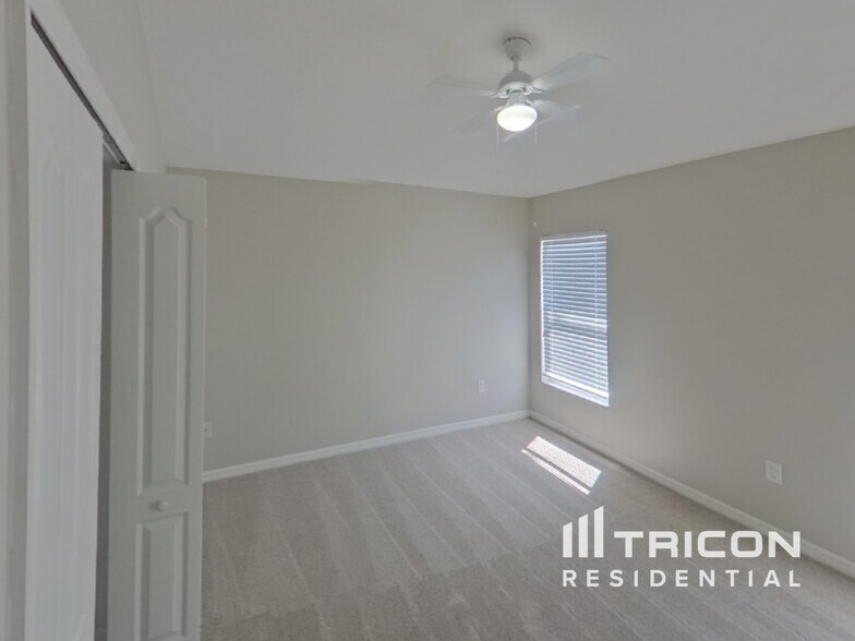 Building Photo - 11149 Rodeo Ln
