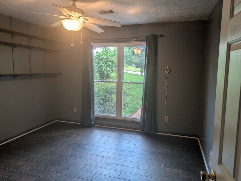 Bedroom 2 - 5464 Hunnington Mill Dr