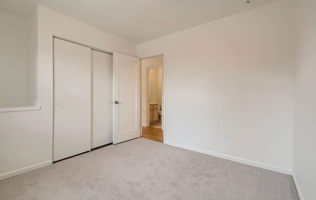 Building Photo - 375 S Krameria St