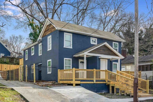 Building Photo - 543 Oliver St NW