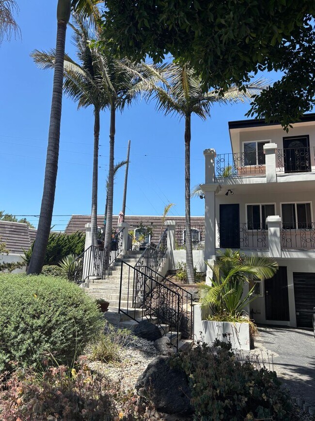 1 Bed Apartment in Prime Playa Del Rey - ... - 1 Bed Apartment in Prime Playa Del Rey -  ...