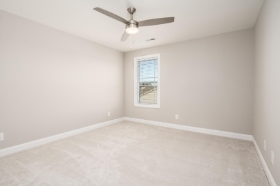 Building Photo - 4511 Laurel Rdg Dr