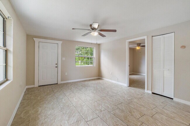 Building Photo - 509 Beverly Ave NW