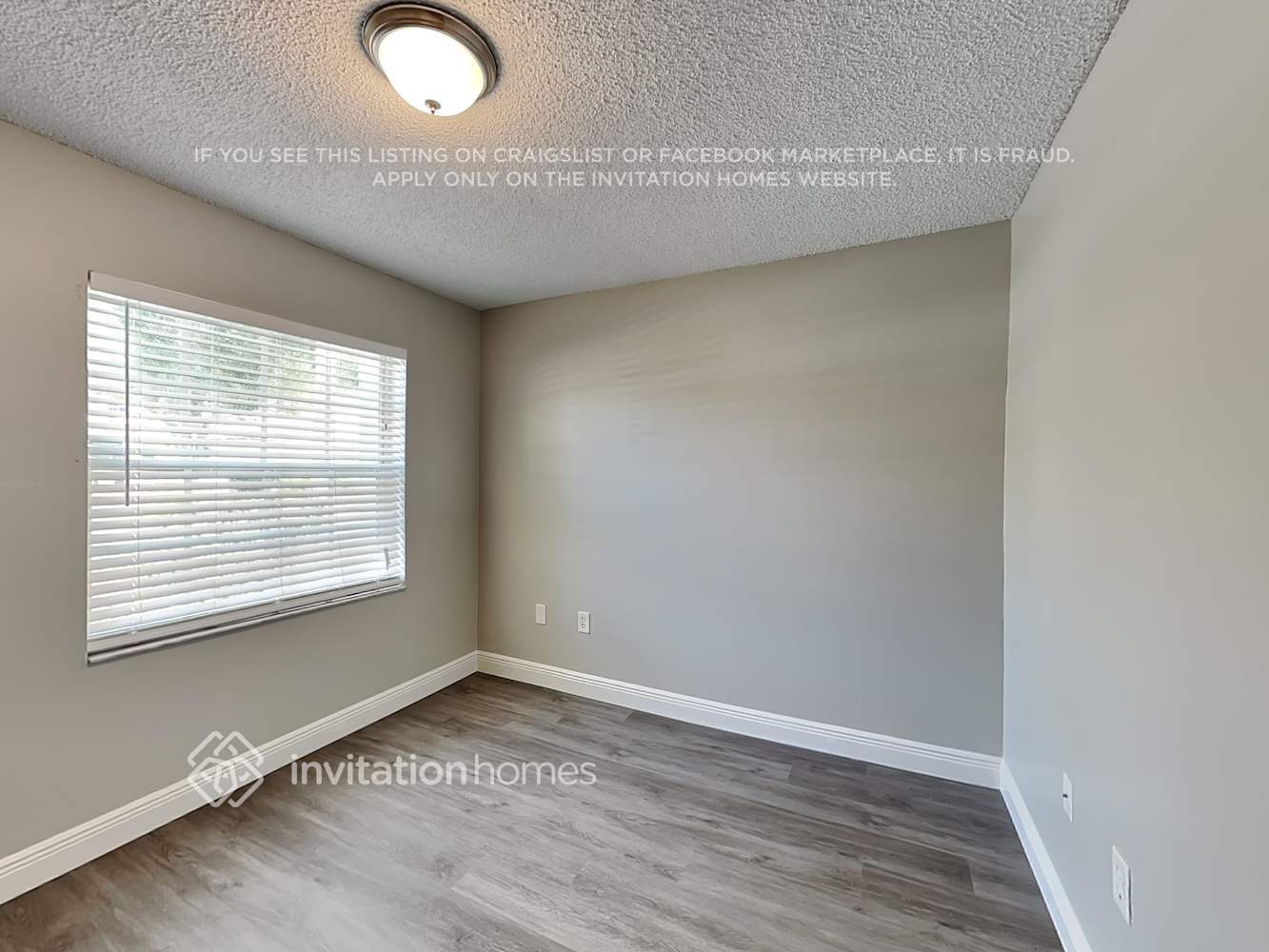 Building Photo - 3350 NW 78th Ave