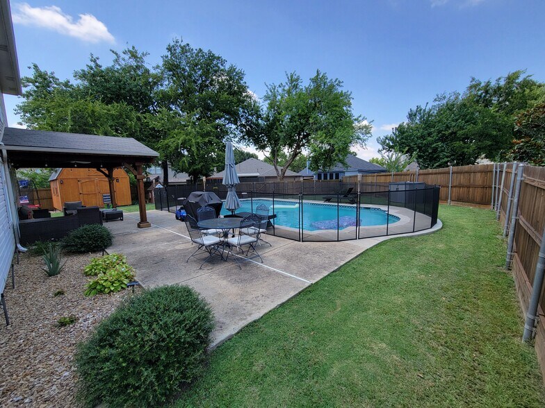 Building Photo - 3108 Westview Dr