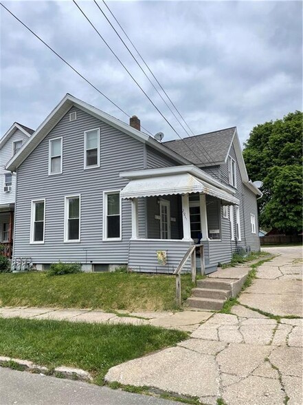 Primary Photo - 2911 Cochran St