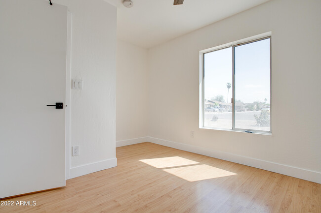 Building Photo - 4810 S Beck Ave