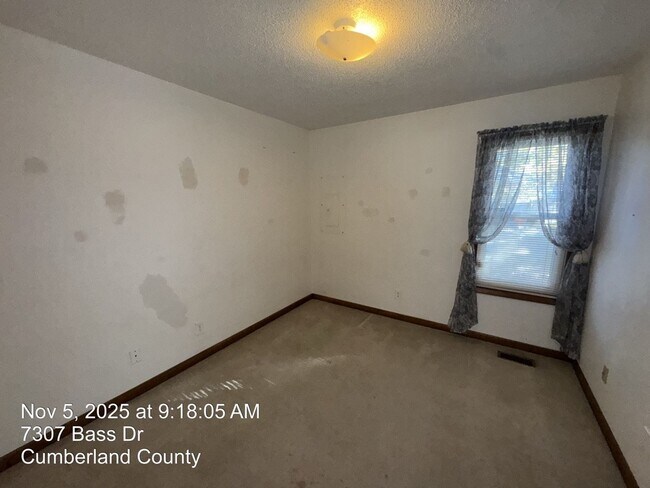 Building Photo - 7307 Bass Dr