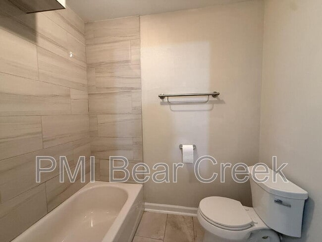 Building Photo - 1824 Thonig Rd