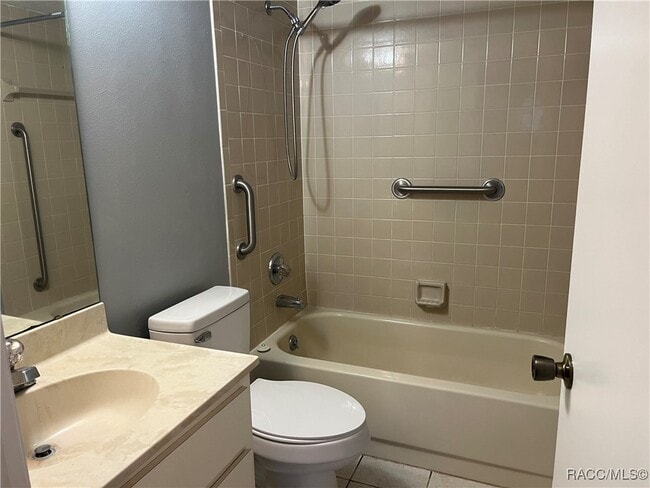 Building Photo - 340 E Glassboro Ct