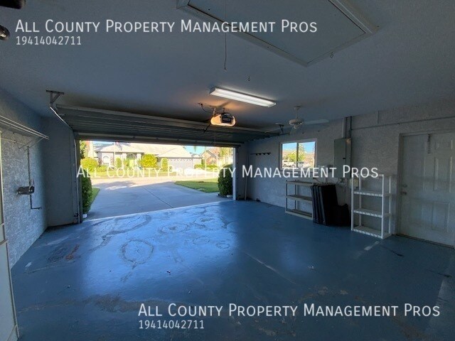 Building Photo - 5521 61st Ln E