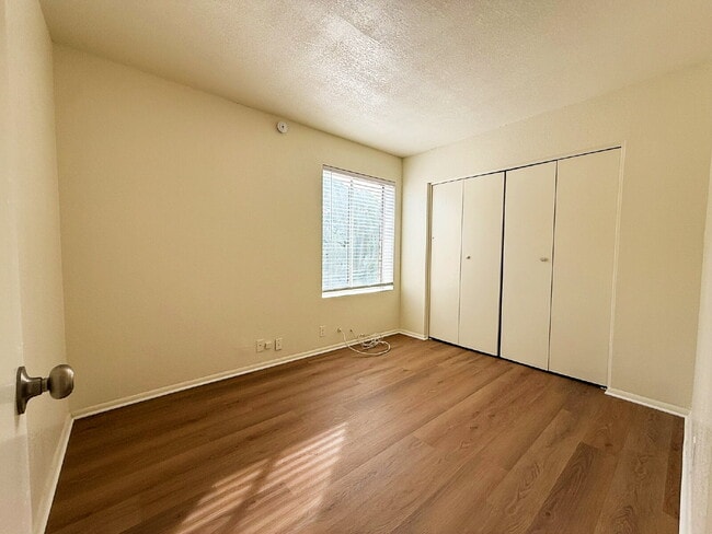 Building Photo - Newly Remodeled 3BR with Garage, Workshop, Privacy & Large Yard!