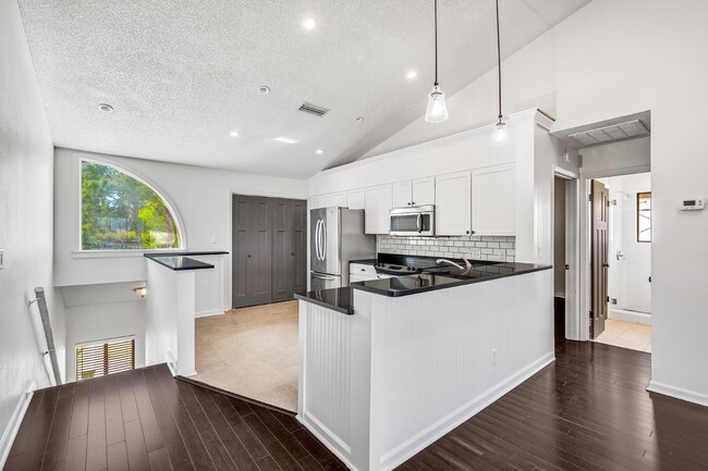 Building Photo - 8983 Heron Walk Dr