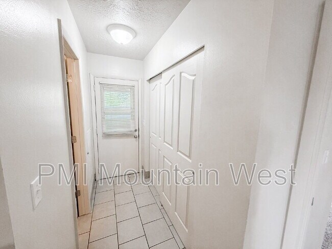 Building Photo - 142 N 200 W